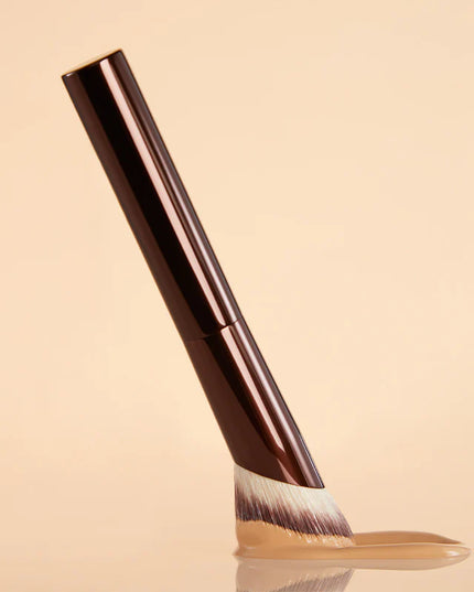 Ambient Soft Glow Foundation Brush