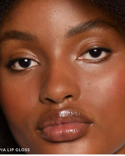 Refy Lip Gloss with Hyaluronic Acid