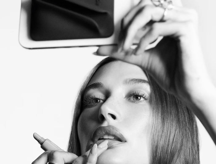 <h1><strong>Lips on the go, reinvented.</strong></h1>