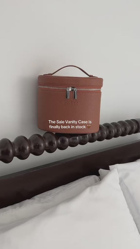 The Vanity Case