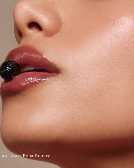 Le Chouchou Exfoliating + Softening Peptide Lip Balm
