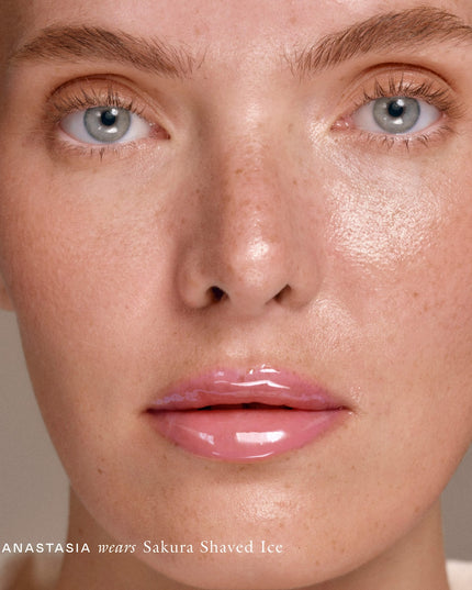 Le Chouchou Exfoliating + Softening Peptide Lip Balm